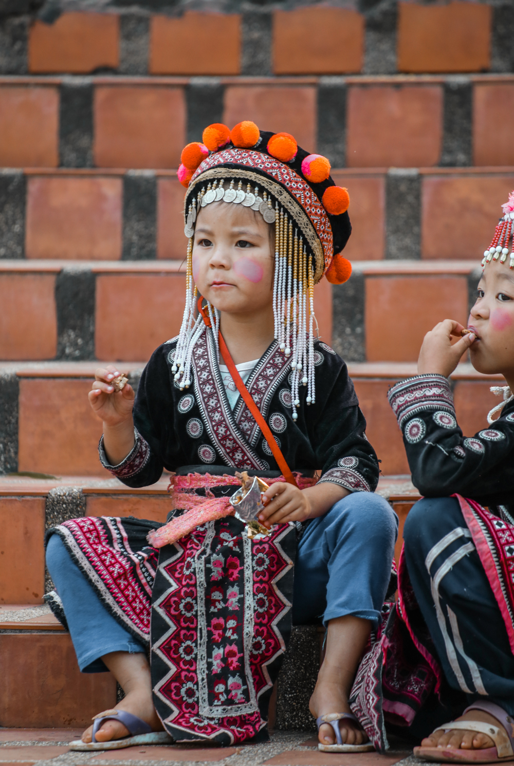 Thai children in Chiang Mai Thailand @howfarfromhome