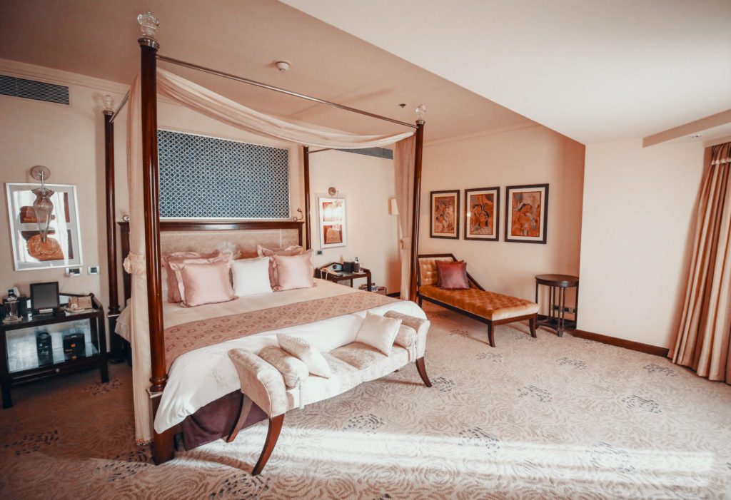 Luxury Hotels & Resorts | How Far From Home