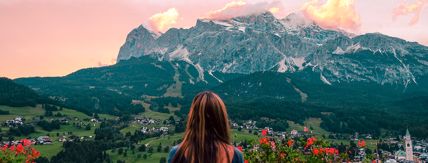 Girl Traveller Inspo - Interview with Nastasia from @DameTraveler