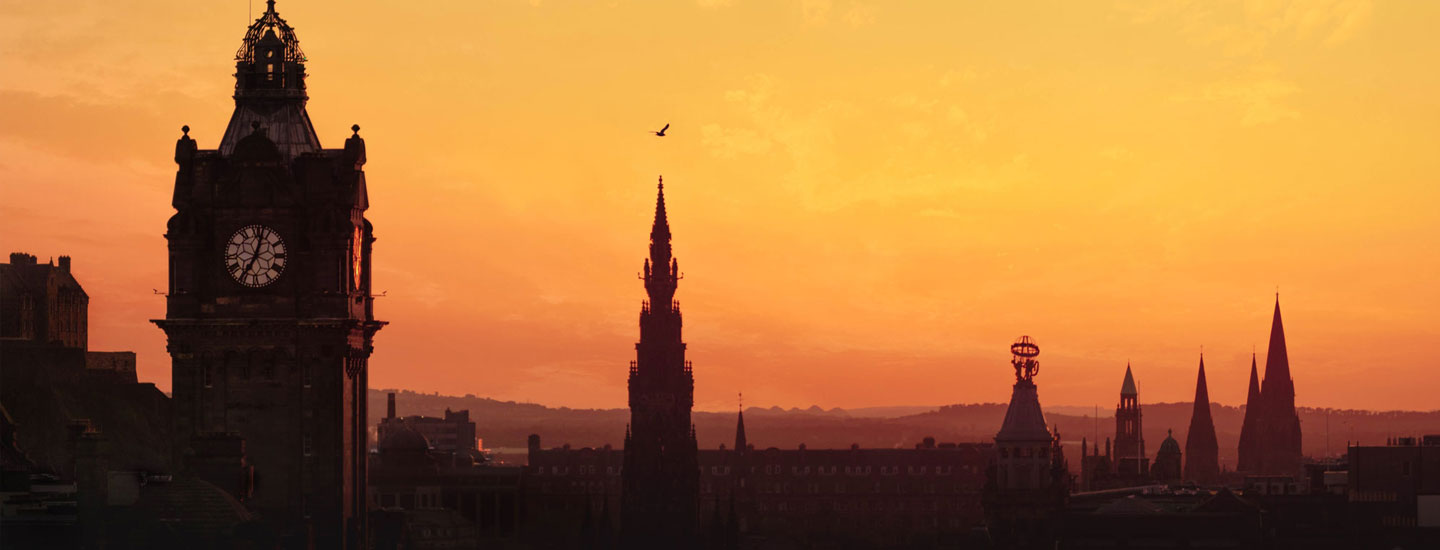 Scotland Sunset | Photo by Andrej Zeman | How Far From Home